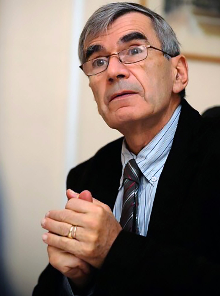 Photo_Rev-Geriatr-2025_50_195-197